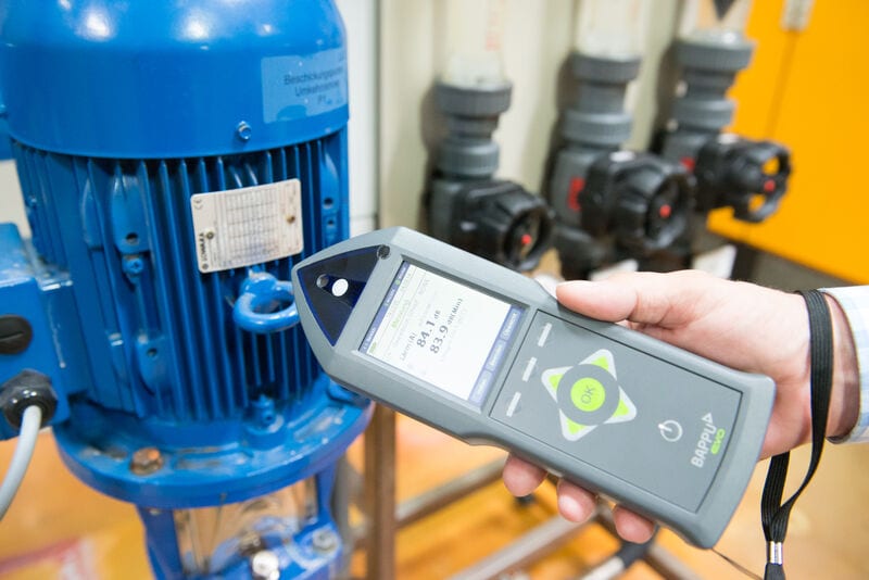 Assessing risks safely with expert support