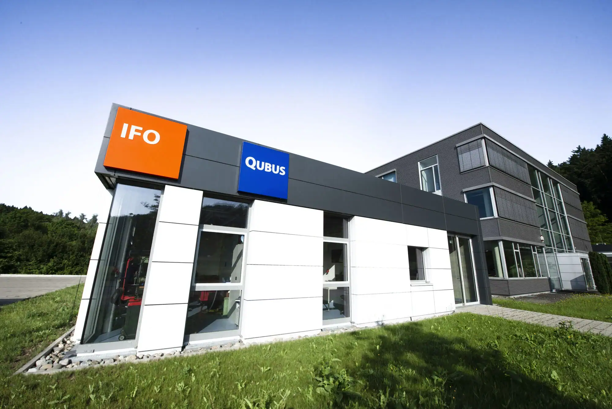 Firmengebäude von IFO und QUBUS in Schwäbisch Gmünd